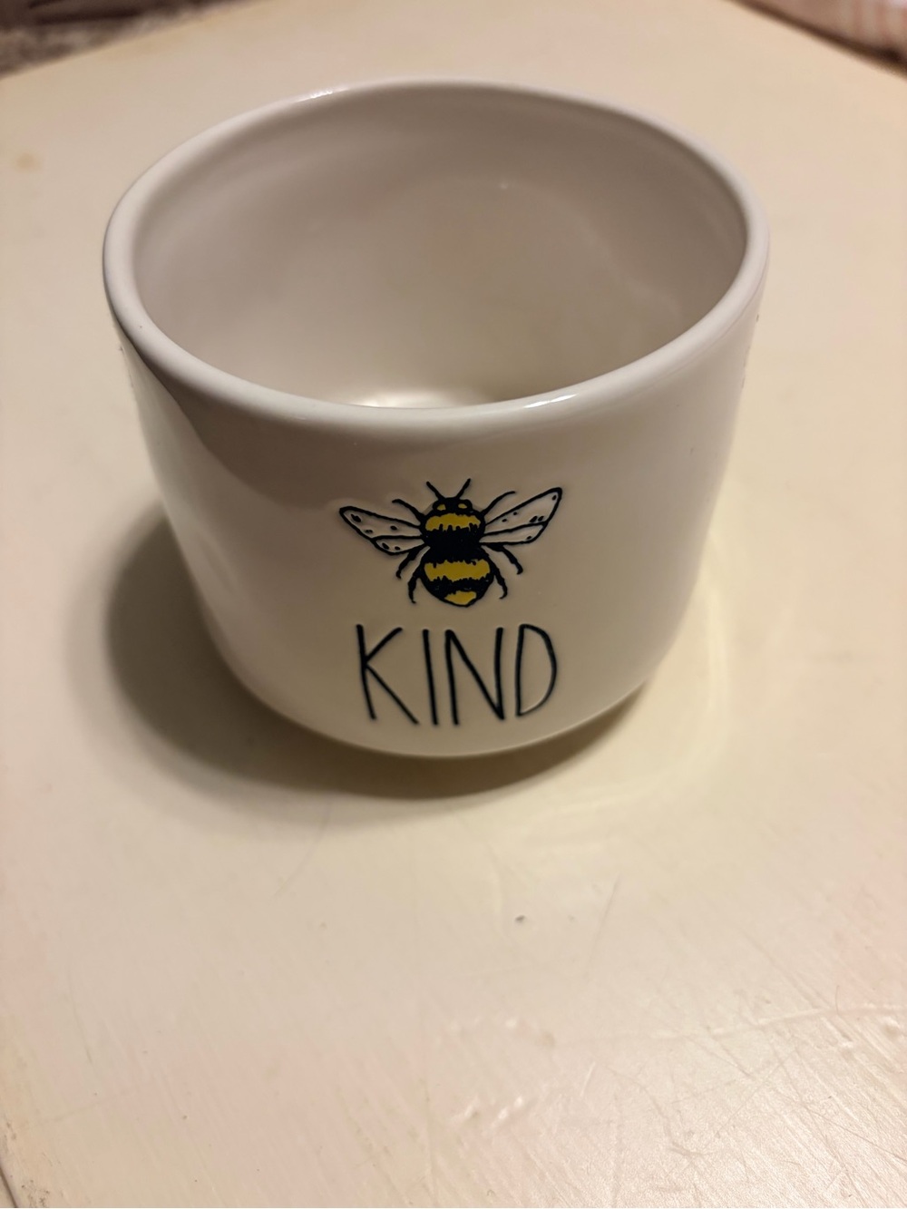 Rae Dunn White Ceramic Planter with Yellow Bee and KIND Lettering